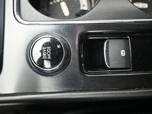 Used 2020 Lincoln Corsair AWD w/ Premium Package image 14