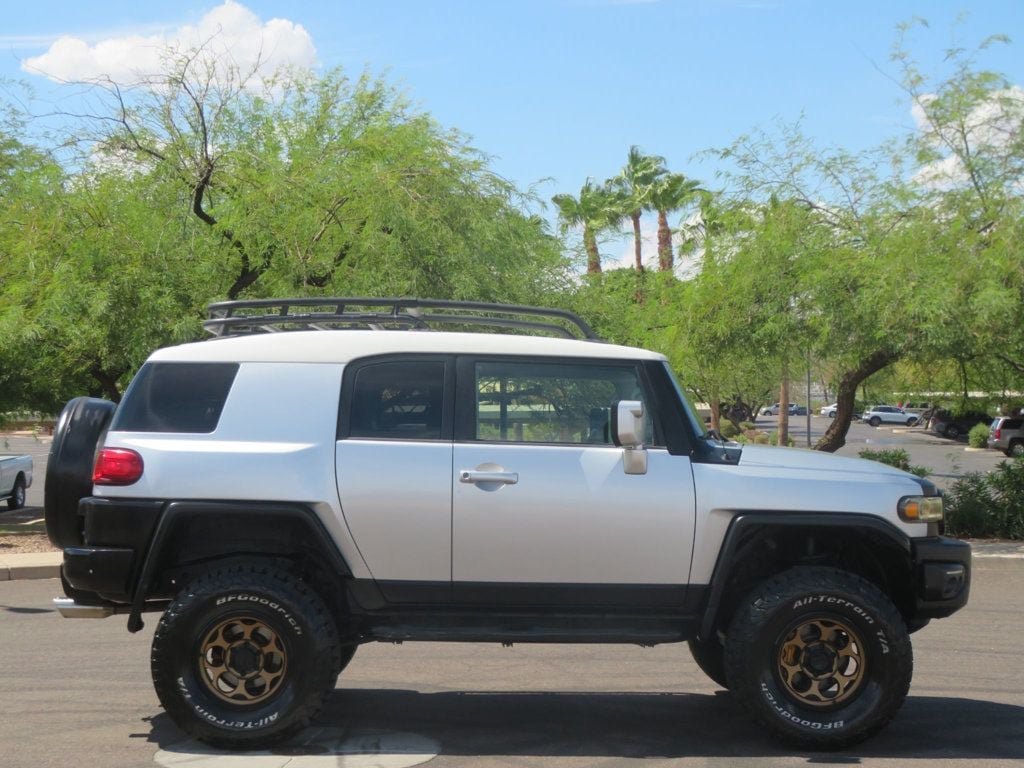 Used 2007 Toyota FJ Cruiser 4WD w/ Convenience Pkg image 3