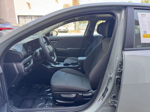 Used 2025 Kia K4 LXS image 27