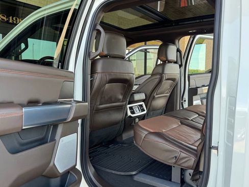 Used 2025 Ford F250 King Ranch w/ Chrome Package image 39