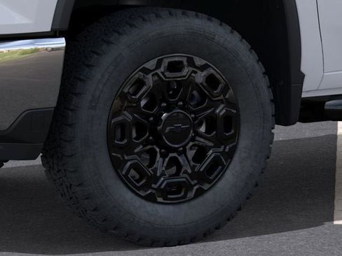 New 2025 Chevrolet Silverado 2500 LT w/ Convenience Package RWD image 9
