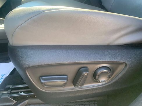 Used 2023 Toyota Sienna XLE image 15