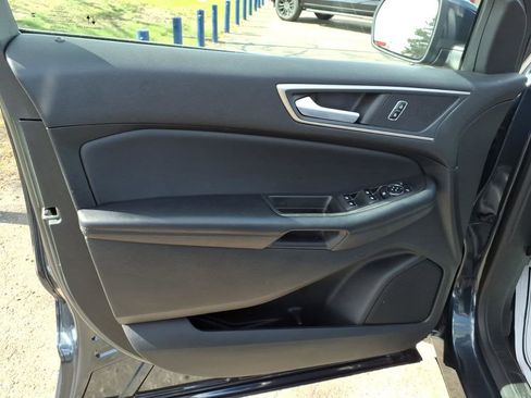 Certified 2023 Ford Edge SEL w/ Convenience Package AWD/4WD image 13