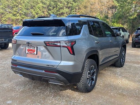 New 2026 Chevrolet Equinox ACTIV image 2