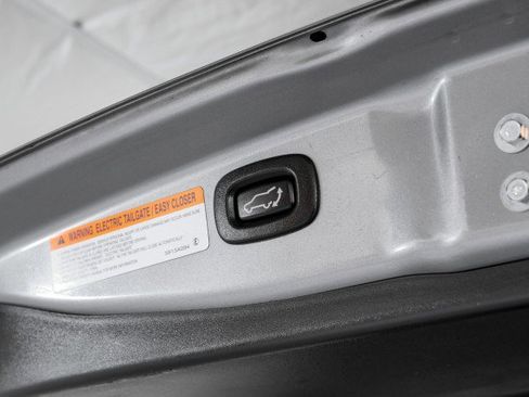 Used 2022 Mitsubishi Outlander SEL AWD/4WD image 53