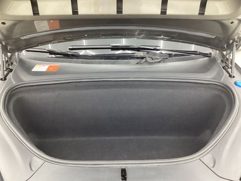 Used 2016 Tesla Model X 75D image 43