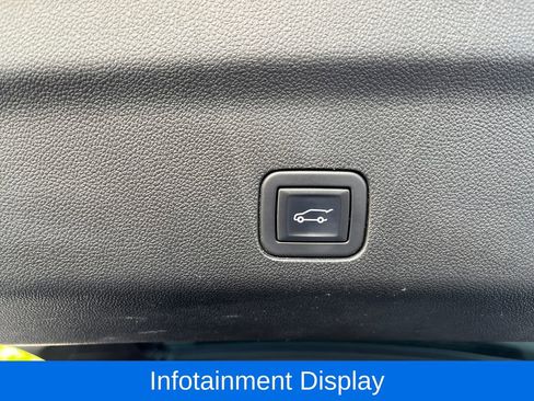 Used 2023 Chevrolet Tahoe Z71 w/ Max Trailering Package AWD/4WD image 40