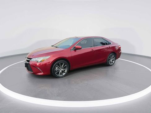 Certified 2017 Toyota Camry XSE image 4