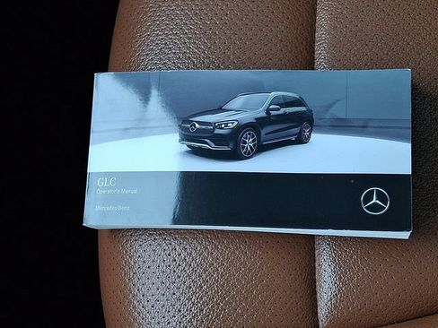 Used 2020 Mercedes-Benz GLC 300 4MATIC image 27