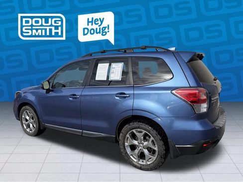 Used 2017 Subaru Forester 2.5i Touring AWD/4WD image 3