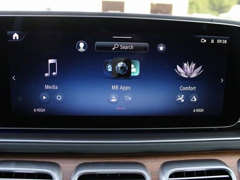 New 2026 Mercedes-Benz GLS 450 4MATIC image 29