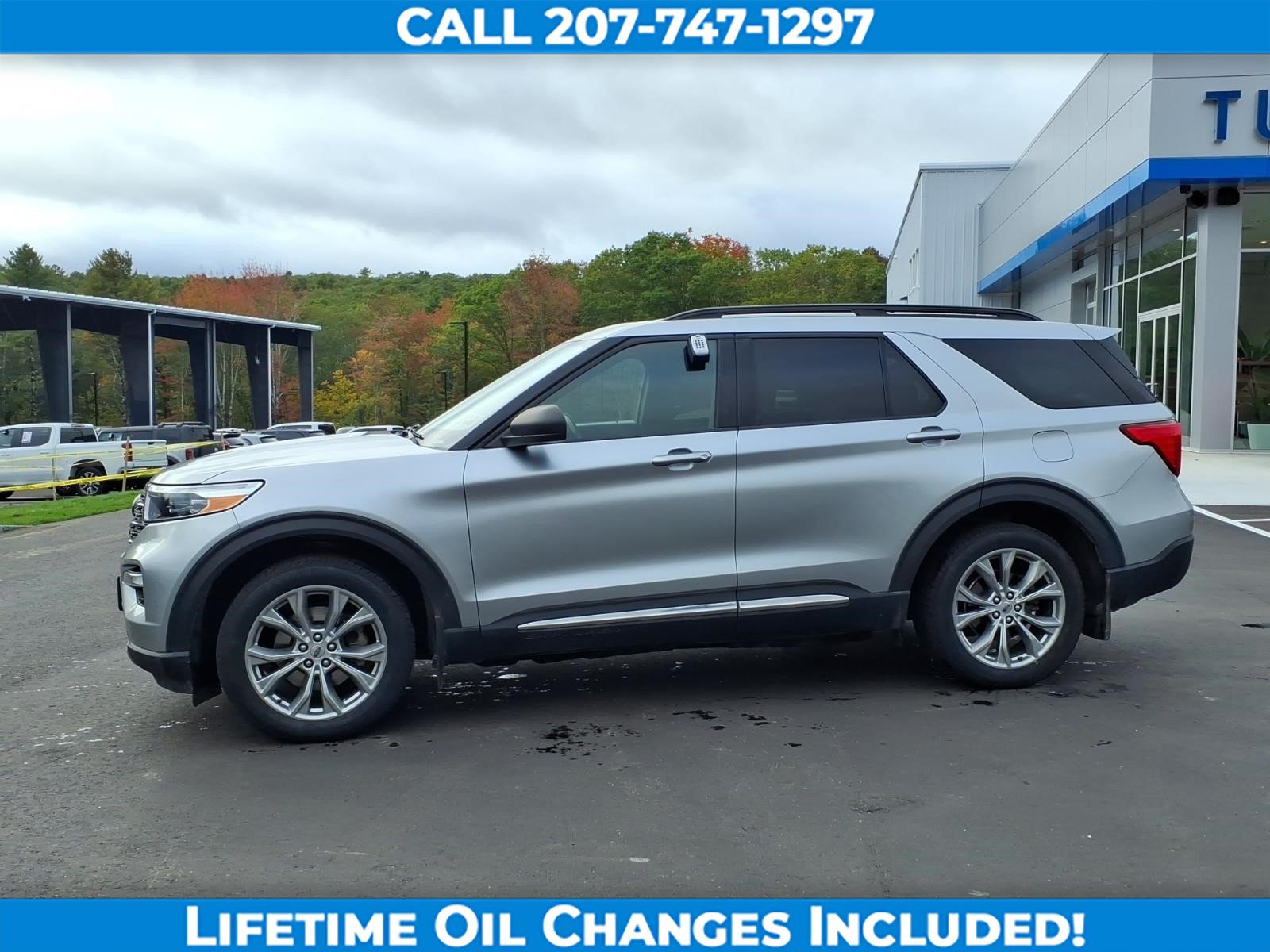 Used 2020 Ford Explorer XLT w/ Equipment Group 202A AWD/4WD image 8