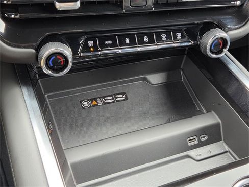 Certified 2025 Chevrolet Tahoe LT image 34