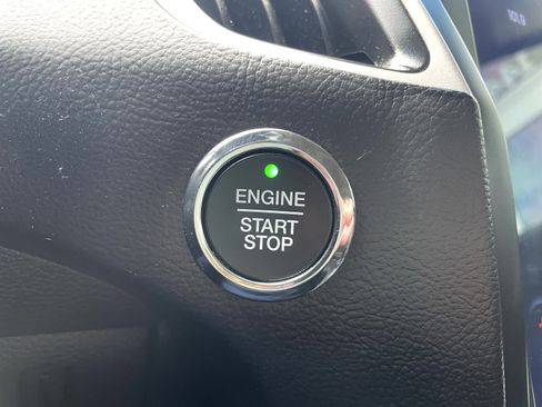 Used 2024 Ford Edge SEL AWD/4WD image 17