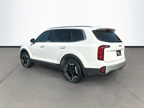 Used 2024 Kia Telluride S w/ S Sunroof Package FWD image 5
