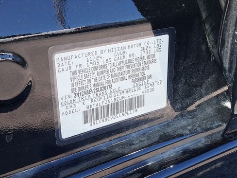 Used 2025 Nissan Versa SV image 25