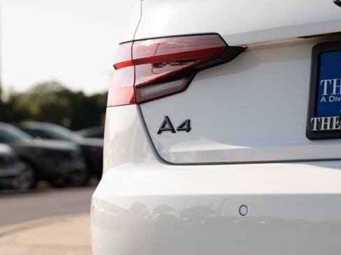 Used 2019 Audi A4 2.0T Prestige AWD/4WD image 28