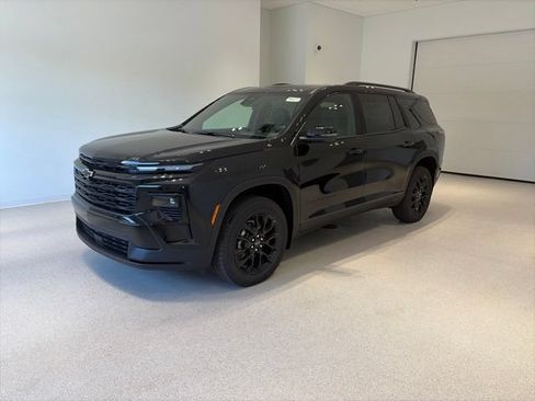 New 2026 Chevrolet Traverse LT w/ Midnight/Sport Edition AWD/4WD image 3