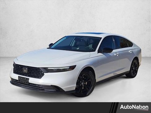 Used 2025 Honda Accord SE image 1