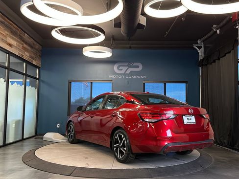 Used 2024 Nissan Sentra SV FWD image 5