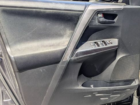 Used 2018 Toyota RAV4 LE w/ All Weather Liner Package AWD/4WD image 8