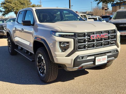 New 2026 GMC Canyon AT4 image 4