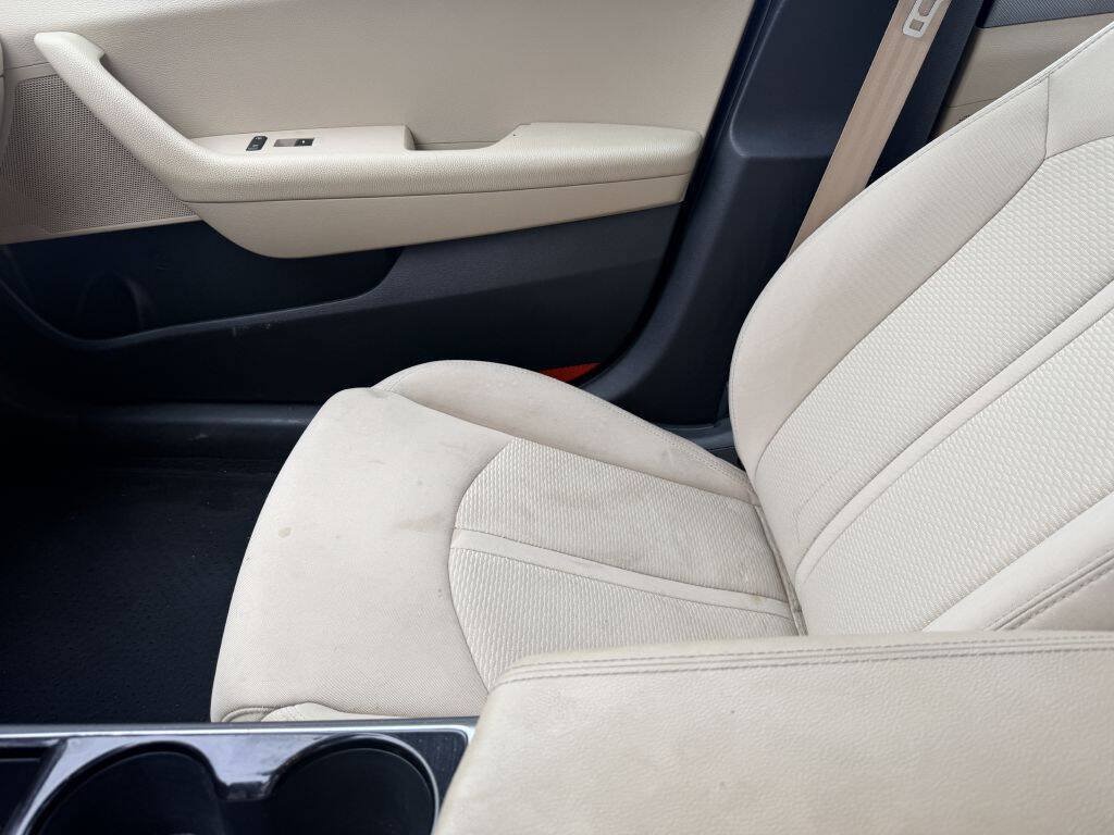 Used 2019 Hyundai Sonata SE FWD image 12