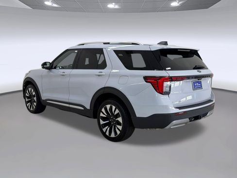 Certified 2025 Ford Explorer Platinum w/ LUX Leather Package AWD/4WD image 3
