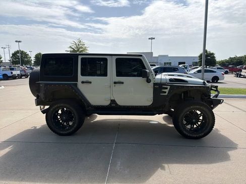 Used 2014 Jeep Wrangler Unlimited Sport w/ Quick Order Package 24S AWD/4WD image 6