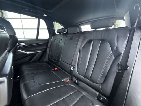 Used 2021 BMW X5 sDrive40i w/ M Sport Package image 30