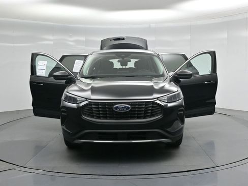 Certified 2024 Ford Escape Active w/ Cold Weather Package image 33