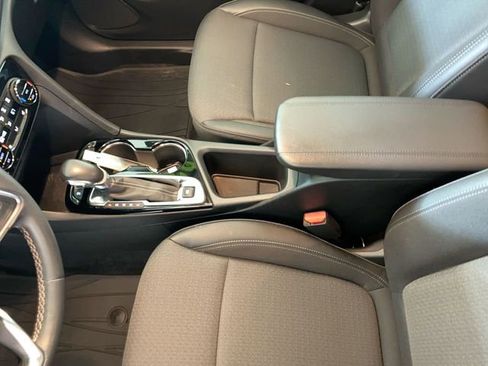 Used 2023 Buick Encore GX Select w/ Safety Package II AWD/4WD image 44