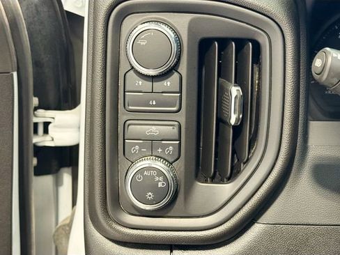 Used 2024 GMC Sierra 3500 Pro AWD/4WD image 10