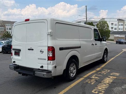 Used 2020 Nissan NV 2500 SV RWD image 10