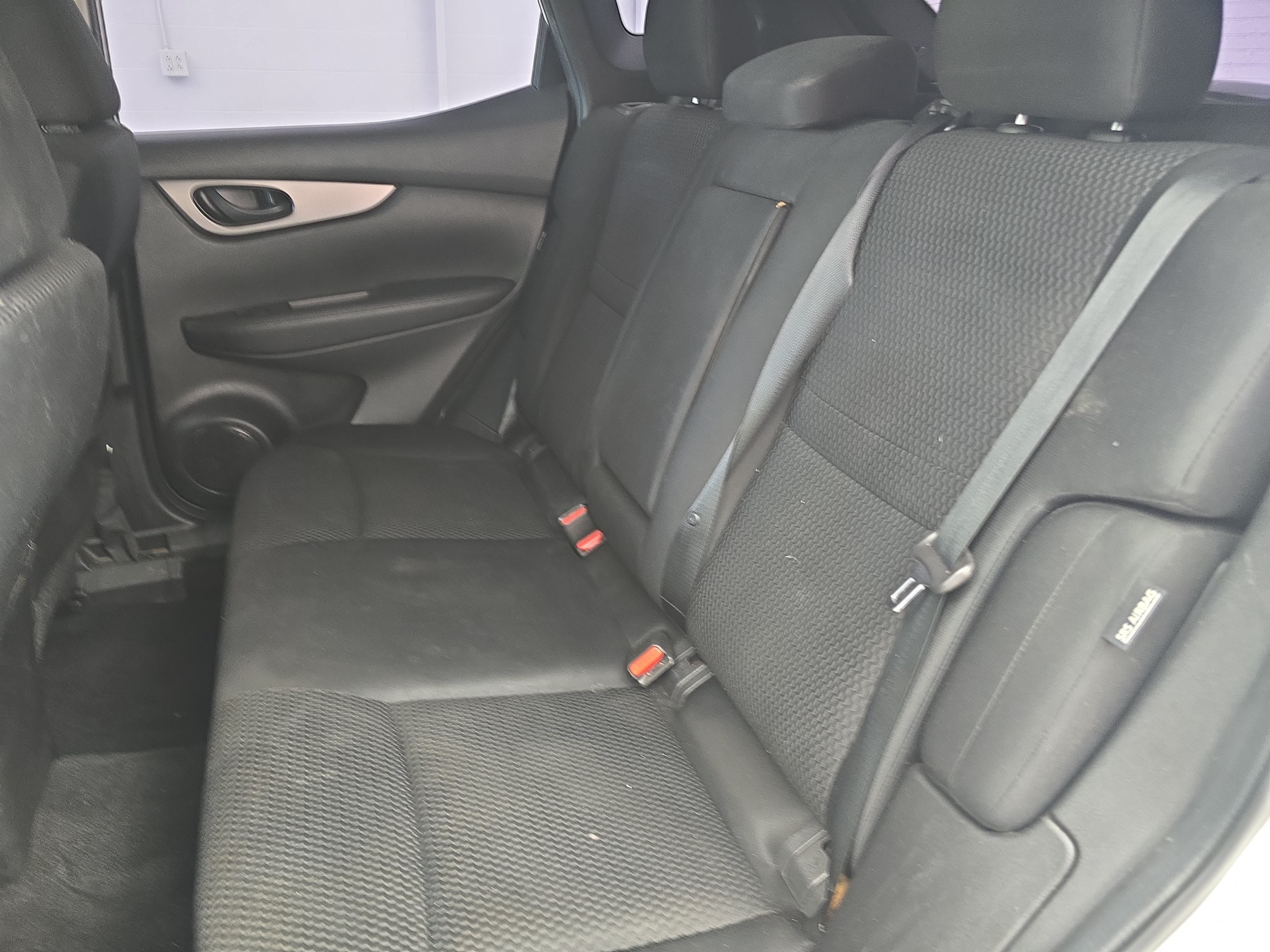 Used 2020 Nissan Rogue Sport S w/ Appearance Package FWD image 13