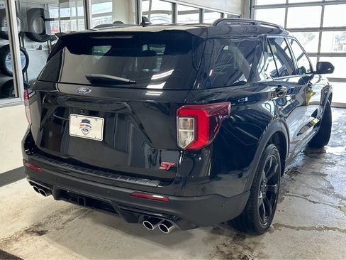 Used 2023 Ford Explorer ST w/ Equipment Group 401A image 8