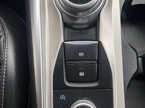 Used 2023 Ford Explorer XLT w/ Equipment Group 202A image 55