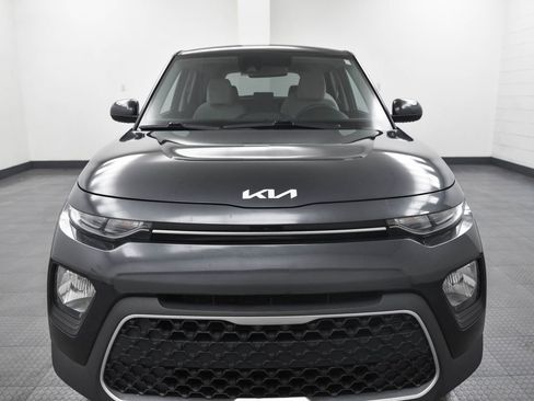 Used 2022 Kia Soul LX w/ Technology Package image 2