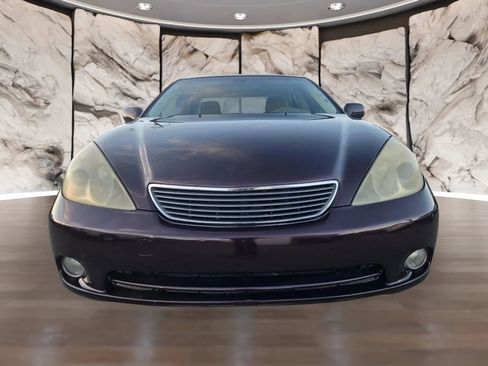 Used 2005 Lexus ES 330 FWD image 2