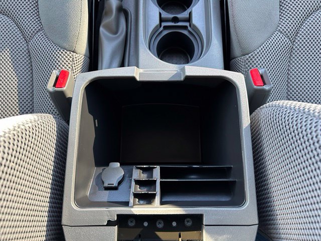 Used 2021 Nissan Frontier SV w/ Midnight Edition Floor Mats AWD/4WD image 18
