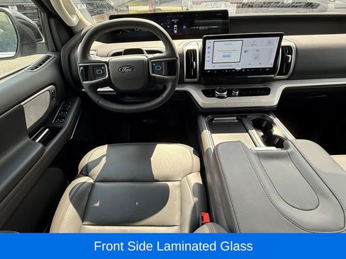 Used 2025 Ford Expedition Max Active AWD/4WD image 27