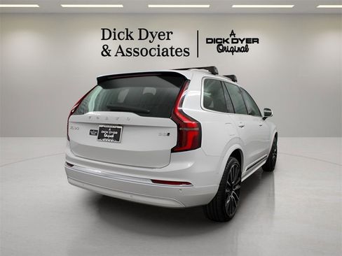 New 2026 Volvo XC60 B5 Plus w/ Protection Package Premier image 2