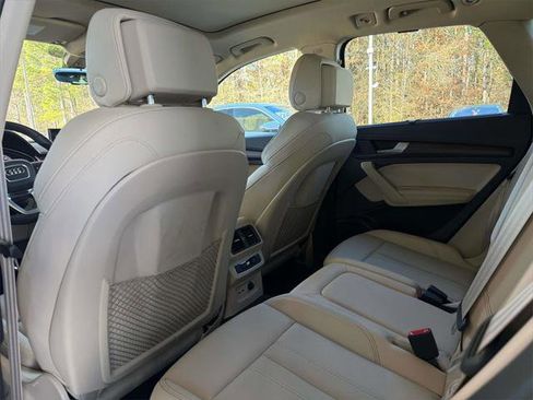 Certified 2025 Audi Q5 2.0T Premium Plus w/ Premium Plus Package image 18