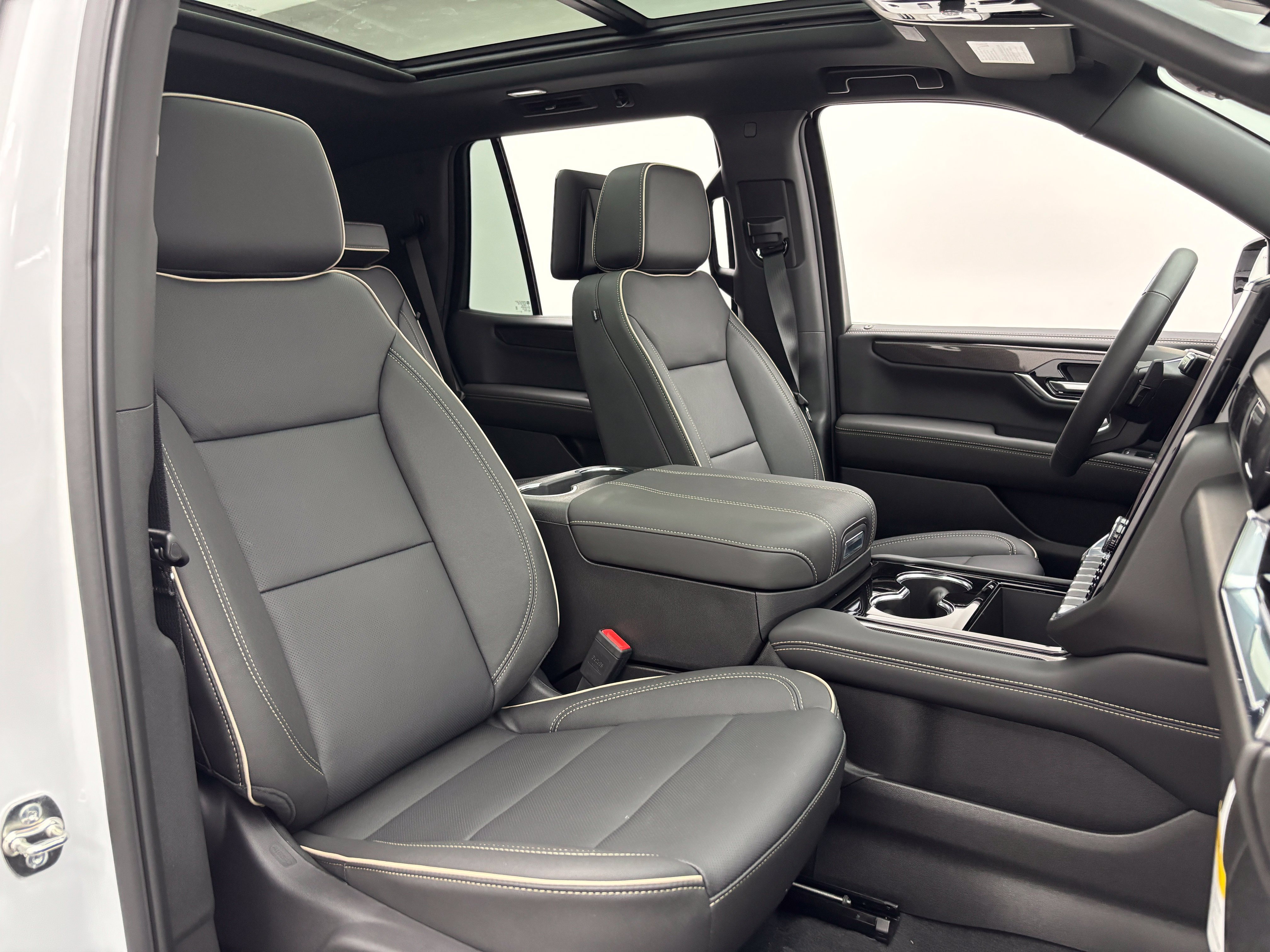 New 2026 GMC Yukon Elevation w/ Elevation Premium Package AWD/4WD image 41