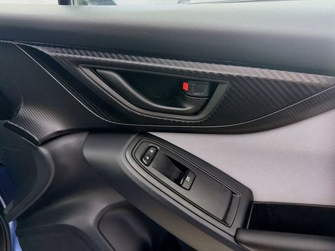 Used 2020 Subaru Crosstrek 2.0i Premium image 30