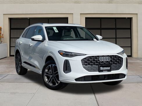 New 2025 Audi Q5 Premium Plus image 18