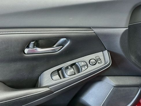 Used 2021 Nissan Sentra SV FWD image 15