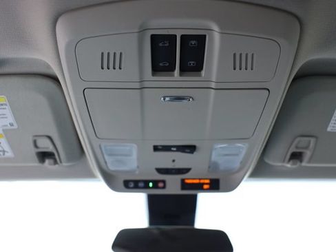 Used 2019 Buick Envision Premium AWD/4WD image 35