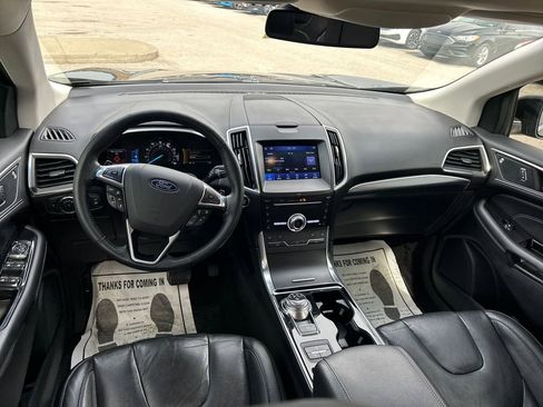 Used 2019 Ford Edge Titanium w/ Equipment Group 301A AWD/4WD image 11