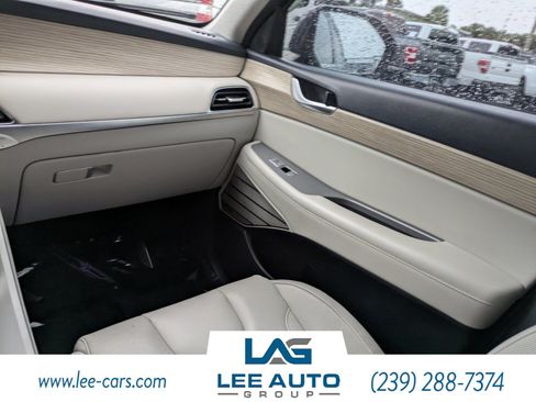 Used 2021 Hyundai Palisade Limited w/ Cargo Package AWD/4WD image 17